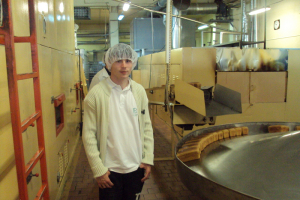  C līmeņa skolēnu un viņu vecāku ekskursija uz maizes ceptuvi 2010. gada 13. maijā_14