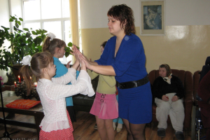  Lieldienu pasākums Maltas veco ļaužu pansionātā 2010. gada aprīlī_19