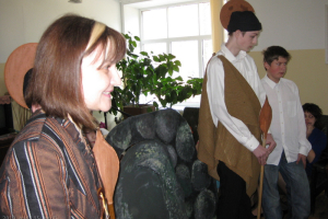  Lieldienu pasākums Maltas veco ļaužu pansionātā 2010. gada aprīlī_4