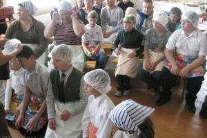  Mācību gada atskaites pasākums un izstāde 2010. gada 26. maijā_74