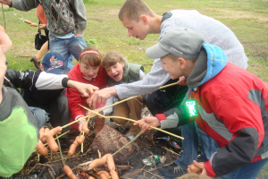 Ekskursija uz Mākoņkalnu un Rāznu 2010. gada 27. maijā_53