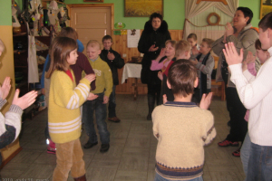 Jaunāko klašu ekskursija uz Aglonu 2010. gada martā_32