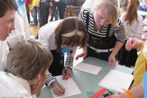 Lieldienu pasākums Tiskādu bērnunamā 2010. gada 8. aprīlī_54