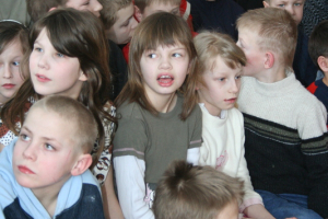 Margita dala dāvanas. 2010. gada 25. februārī_23