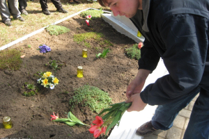 Otrā Pasaules kara upuru piemiņas pasākums 2010. gada 7. maijā_49
