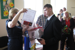 Pēdējais zvans 9. klasēm 2010. gada 21. maijā_120