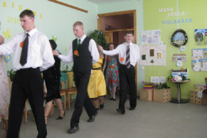 Pēdējais zvans 9. klasēm 2010. gada 21. maijā_47