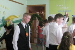Pēdējais zvans 9. klasēm 2010. gada 21. maijā_74