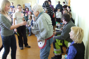 Margita dala dāvanas. 2011. gada 10. februāris_82