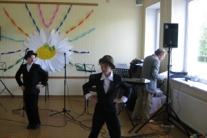 Mācību gada noslēguma atskaites pasākums 2011. gada 26. maijā_97
