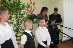  Literāri muzikālā vēstures stunda un mītiņš Otrā Pasaules kara upuru piemiņai 8. maijā (Nadežda un Jana dzied)_26