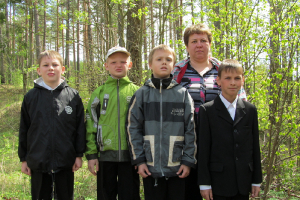  Literāri muzikālā vēstures stunda un mītiņš Otrā Pasaules kara upuru piemiņai 8. maijā (Nadežda un Jana dzied)_98