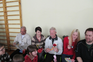 Margita dala dāvanas 2012. gada 15. februārī_40