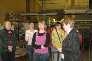 Mācību ekskursija uz Ogres trikotāžas fabriku 2012. gada 4. aprīlī (I. Baugules foto)_2