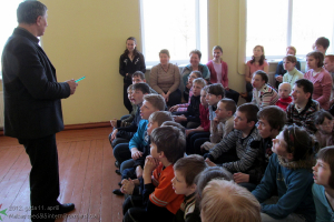 Skolā viesojas stikla suvenīru izgatavotājs A. Virbulis 2012. gada 11. aprīlī_13