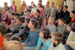 Skolā viesojas stikla suvenīru izgatavotājs A. Virbulis 2012. gada 11. aprīlī_20