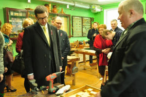 Izglītības un zinātnes ministra un citu augstu viesu vizīte skolā 20. novembrī_67