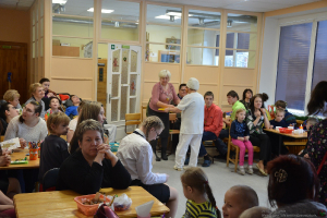  Ziemassvētku tikšanās ar Ingaru Punculi un dakteri klaunu Žuku C klašu struktūrvienībā_103