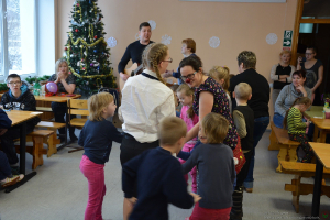  Ziemassvētku tikšanās ar Ingaru Punculi un dakteri klaunu Žuku C klašu struktūrvienībā_93