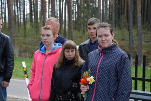 II Pasaules kara upuru piemiņas brīdis 8. maijā_17