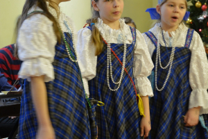 Skolā viesojas Tēvs Aleksejs un ansamblis 