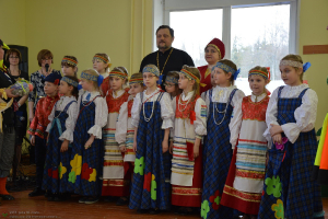 Tikšanās ar Tēvu Alekseju un ansambli Zdravinka 27. aprīlī_82