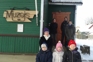 Skolas audzēkņu un pedagogu darbu izstāde Maltas muzejā_1