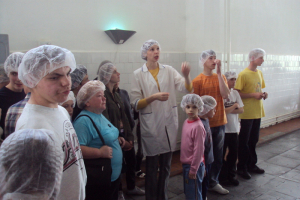  C līmeņa skolēnu un viņu vecāku ekskursija uz maizes ceptuvi 2010. gada 13. maijā
