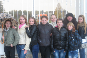  3. kursa meitenes (I. Baugules foto, 2011. gada decembris)